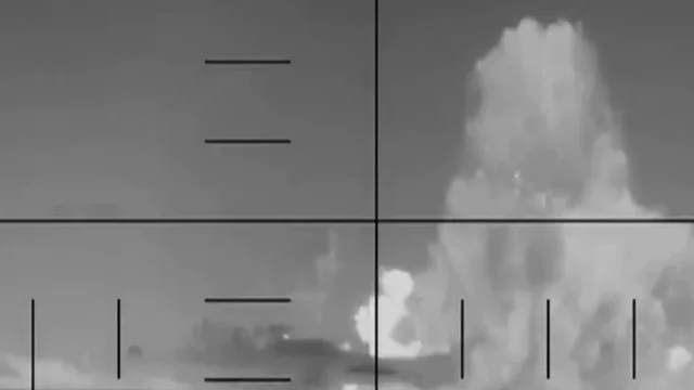 Momenti dramatik kur një silurë nga një nëndetëse amerikane fundos një anije iraniane në Sri Lanka (VIDEO)