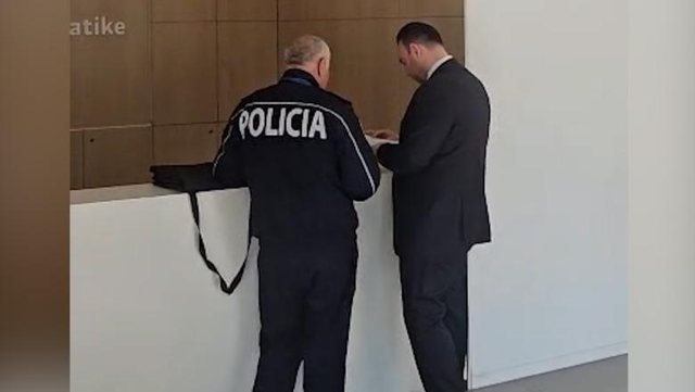 Policia merr përsipër zhvillimin e protestës së PD para Parlamentit! Aksi rrugor që do të bllokohet nesër 7 640 0 69b18c921c3c6