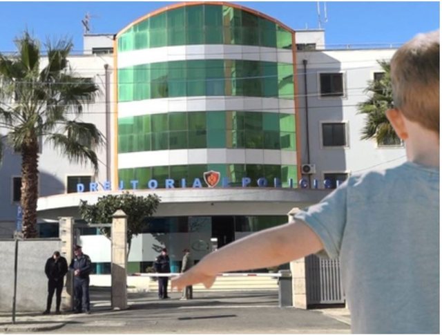 “Po iki, mos më kërkoni!” / 14-vjeçarja largohet nga shtëpia në Durrës, prindërit bëjnë apel (FOTO) 7 640 0 69bae0586fa66
