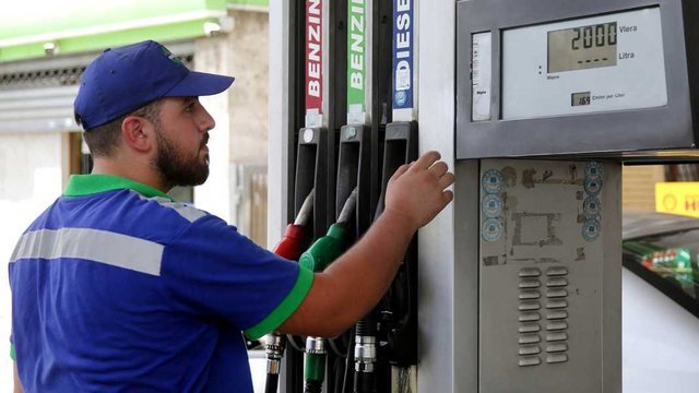 VIDEO/ Rritja e çmimeve të karburanteve, Taskforca zbulon shkelje të rënda në tregun e hidrokarbureve 5 640 0 69c004f40fb87