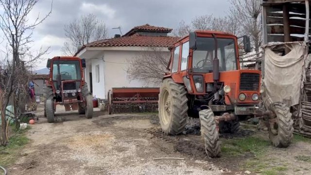Nafta paralizon bujqësinë, fermerët rikthehen tek kuajt në kulmin e të mbjellave: S’kemi mundësi të blejmë karburant 10 640 0 69c2bb31dfaa7