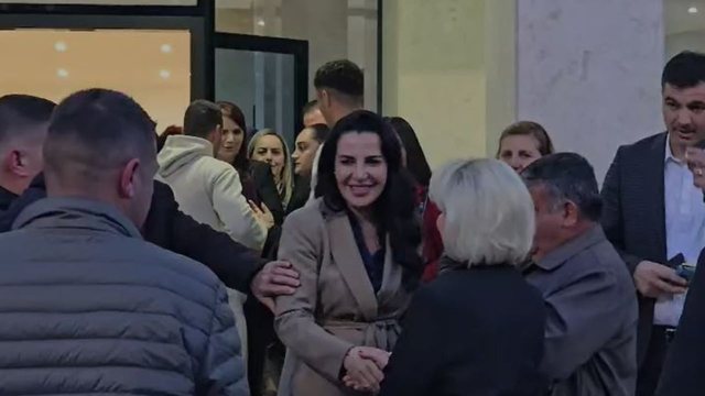 PS në lëvizje për zgjedhjet vendore/ Balluku thërret drejtuesit në Fier për betejën elektorale