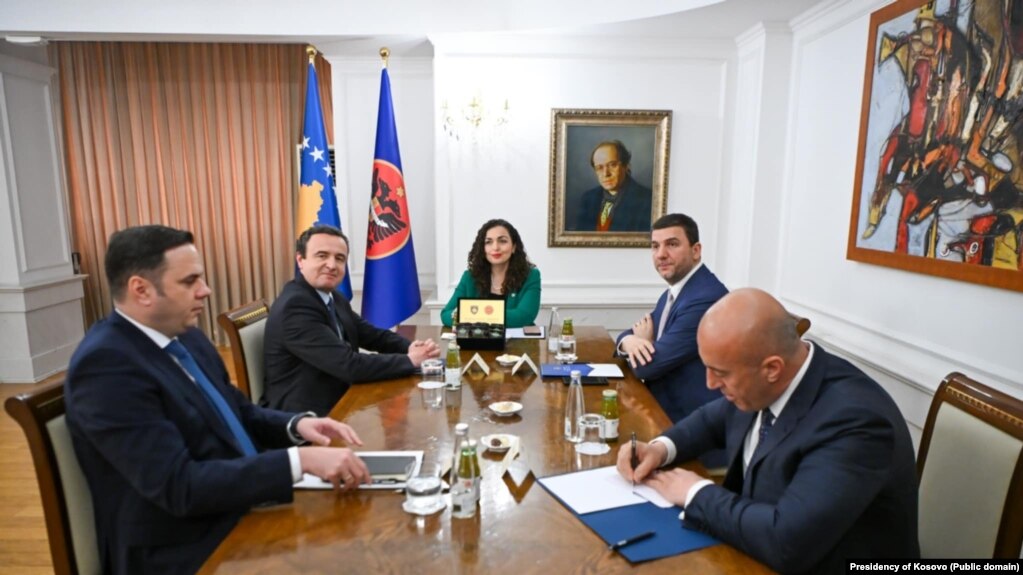 Kosova sërish drejt zgjedhjeve: manovër e Osmanit apo “veto” amerikane ndaj Kurtit?