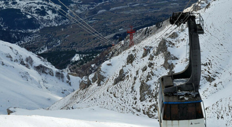 Tragjedi në Alpet zvicerane – kabina e teleferikut bie nga era e fortë, një viktimë dhe disa të plagosur