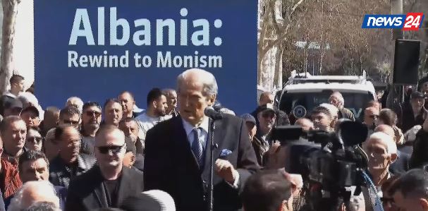“Rama sot shënoi shënoi fundin dhe vetëvrasjen e tij politike”, Berisha: Nuk votoi pro Ballukut, por për të mbrojtur krimet e tij 1 BERISHA 1 3