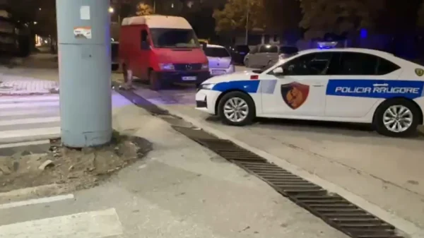 IXXE9VET policia naten sd 600x337 1