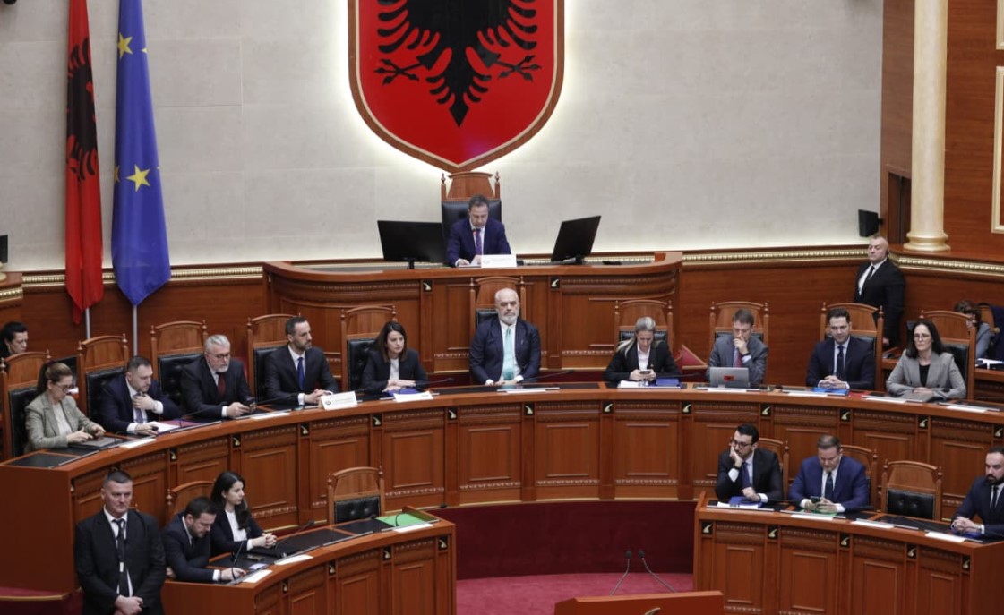 PS rrëzoi kërkesën e SPAK për arrestimin e Ballukut/ Ambasada holandeze: Mbështesim integrimin e Shqipërisë, por ndjekja penale efektive e korrupsionit, prioritet! 1 Rama ne Kuvend 1