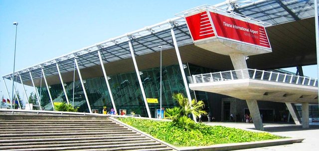 S*lmet në Lindjen e Mesme/ Aeroporti i Tiranës pezullon fluturimet drejt Izraelit dhe Dubai 1 aeroport rinass