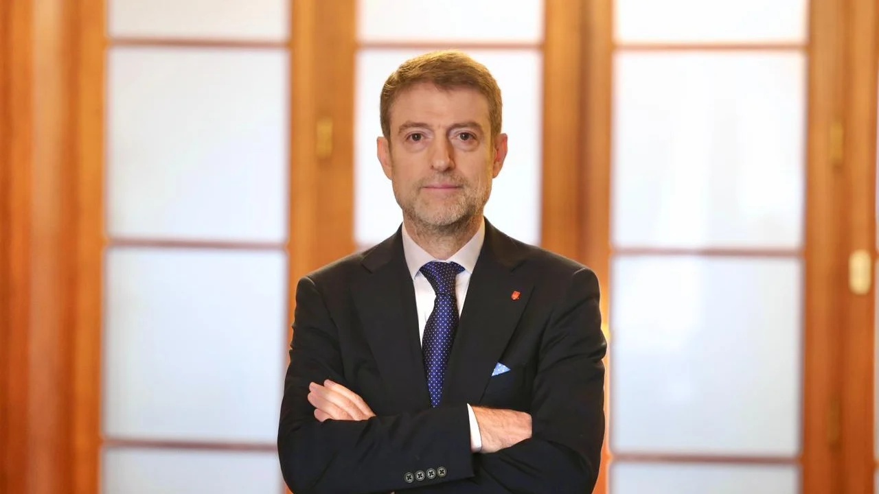 “Nuk ka bllokim të procesit të anëtarësimit të Shqipërisë në BE”, ministri Ferit Hoxha: Miratimi i IBAR në dorë të vendeve anëtare 7 ferit sd