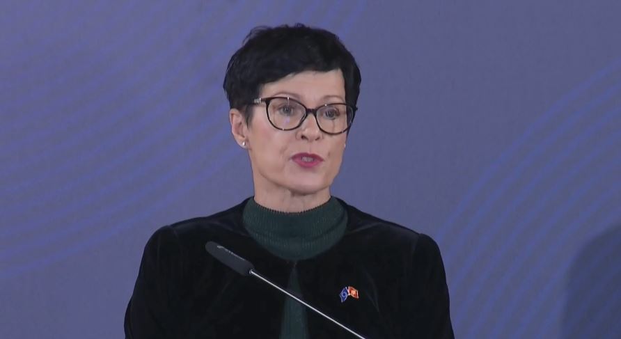 Komisonerja e BE-së Marta Kos më 29 prill para eurodeputetëve për akuzat se ka bashkëpunuar me policinë sekrete jugosllave