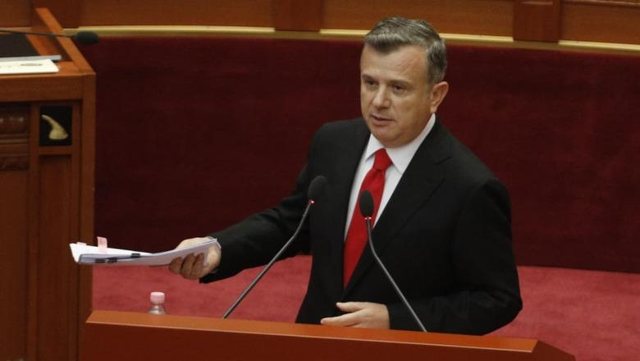 “Keqardhje”/ PD njoftoi se do të bojkotojë nesër seancën parlamentare, reagon Balla: Kushdo që ju ka urdhëruar, nuk…