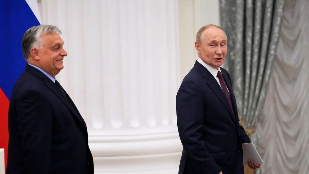 “Në dispozicionin tënd, mik Vladimir”: Orbán është ofruar të ndihmojë Putinin në çështjen ukrainase