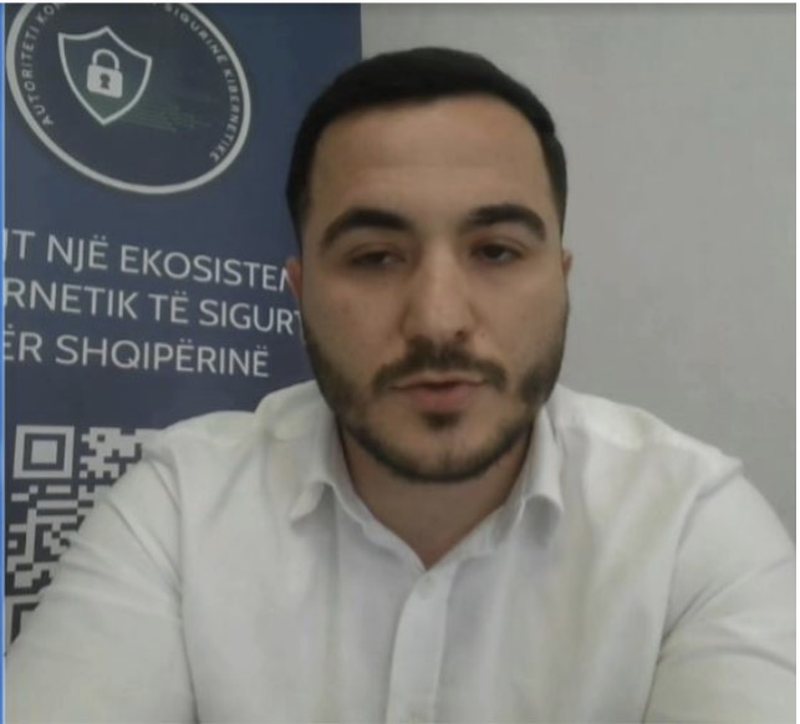 Alarmi për mesazhet mashtruese, drejtori i AKSK: Qytetarët të mos klikojnë linqet e dyshimta, mbi 200 domeine të bllokuara