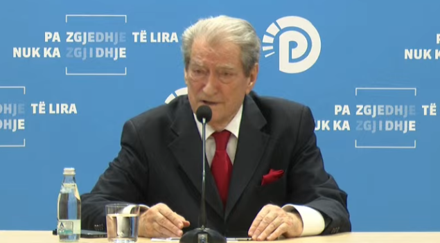 “Pas 3 muajsh Rama mbylli dosjen 1.2 mld € të vjedhjeve me Ballukun”, Berisha paralajmëron protesta të fuqishme: Janë jetike! Të përgatitemi për…