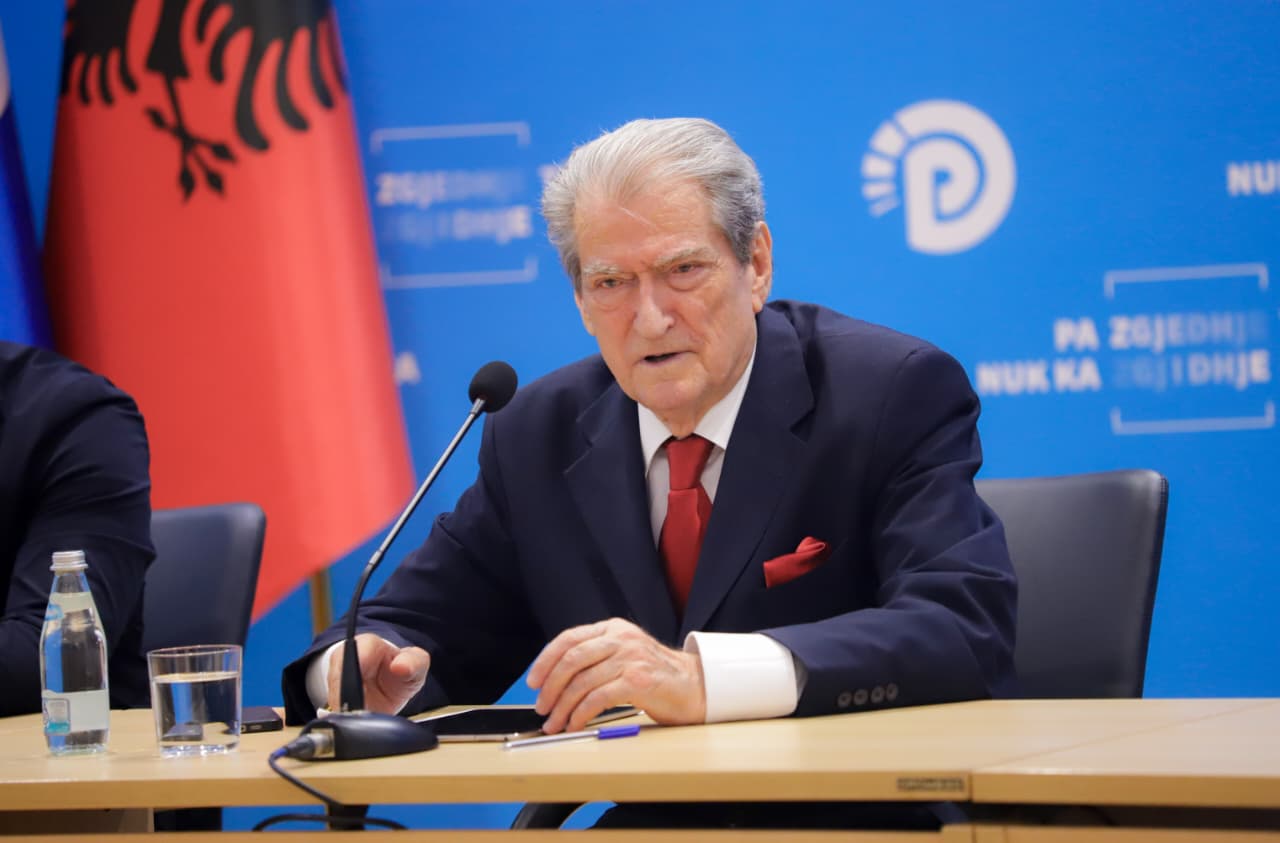 “Duhet meritë jo lobim korruptiv”, Berisha e zbulon: Qeveria organizoi një sërë takimesh në Bruksel. Ja çfarë iu mbajt e fshehtë shqiptarëve