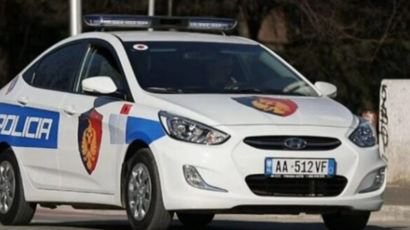 Aksident në Tiranë, përplasen 2 automjete, ndërron jetë 42-vjeçari