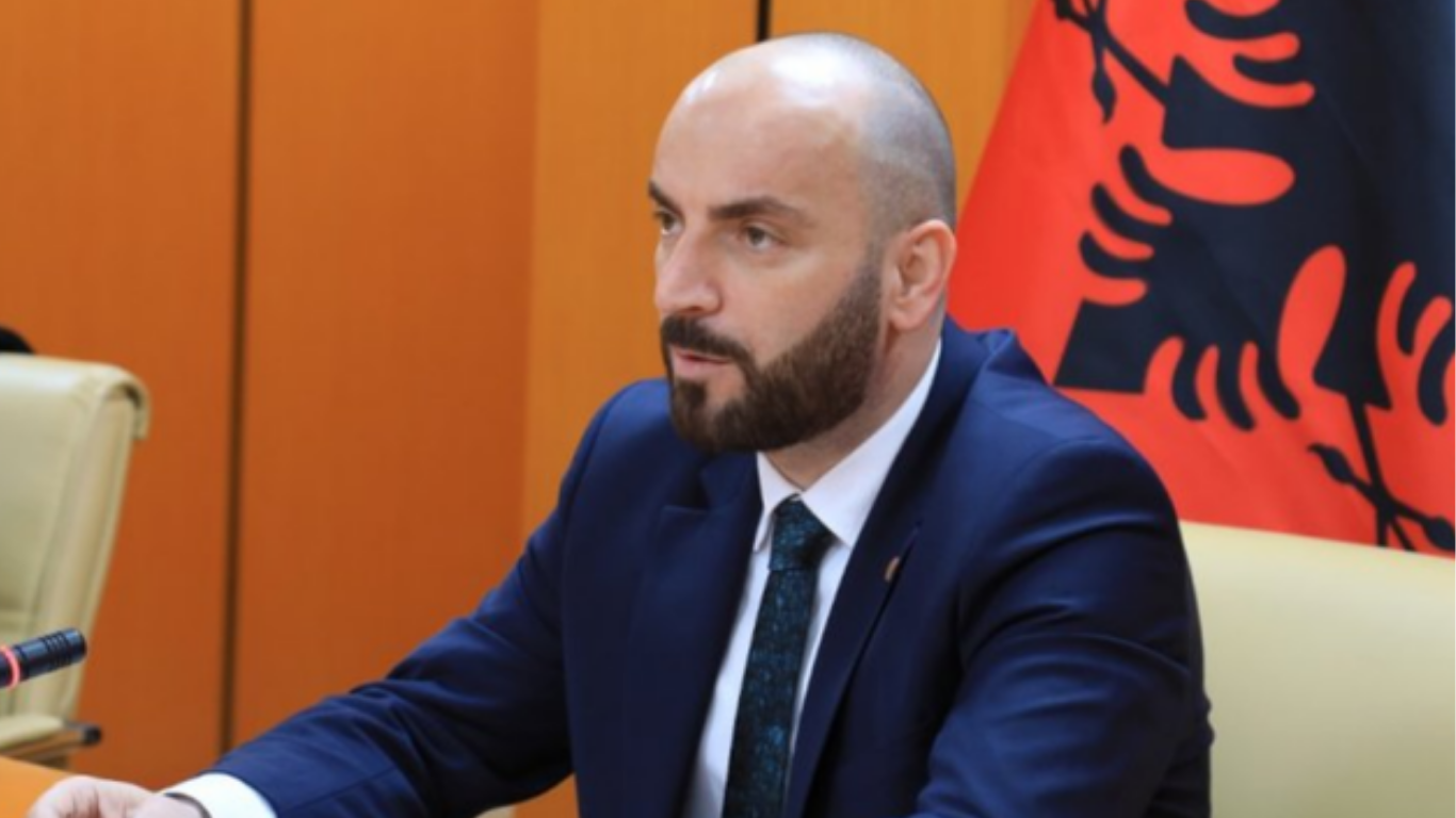 Zbardhet vendimi/ Gjykata e Lartë e quan të paligjshëm shkarkimin e Gledis Nanos, dëmshpërblehet me 100 milionë lekë