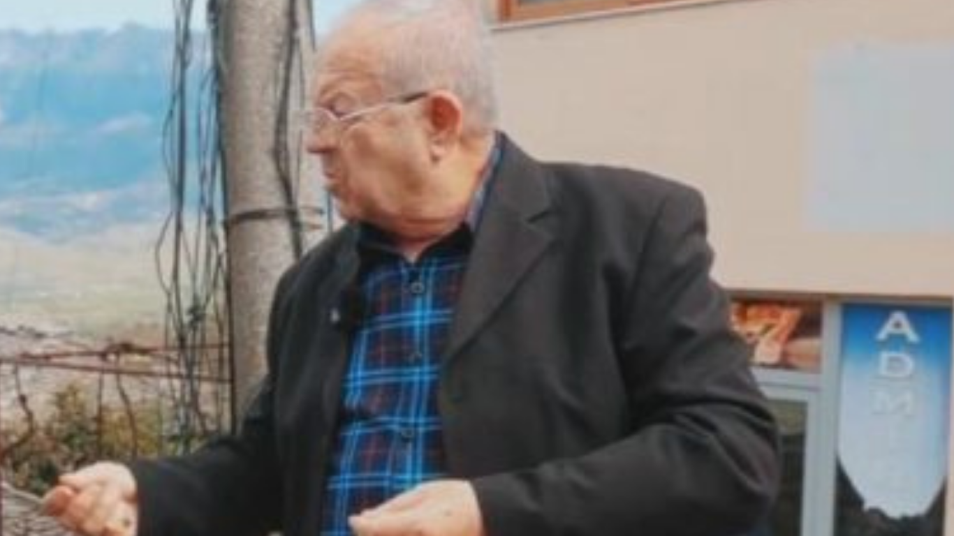 “Mbolla hashash se isha hallexhi, vetëm shtëpinë fitova” – banori i Lazaratit bashkëpunon me policinë