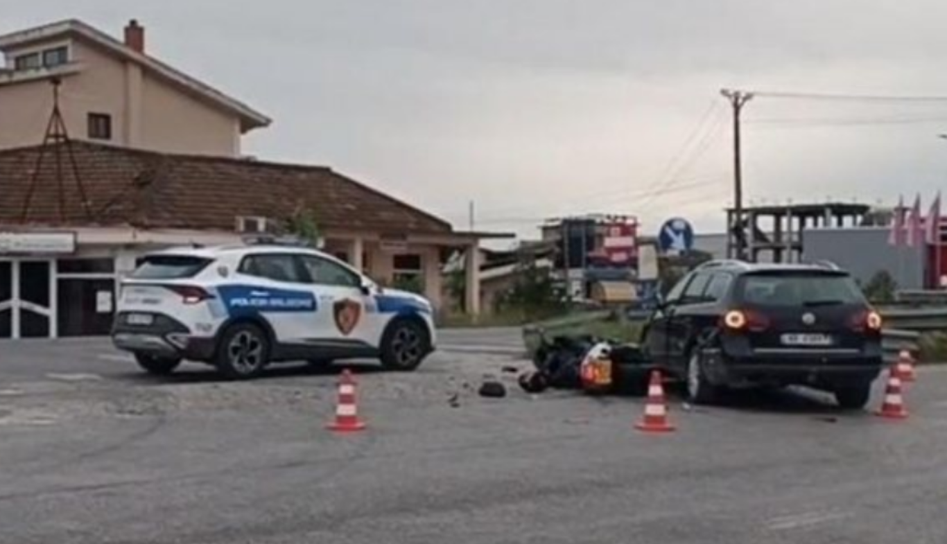 Aksident i rëndë në autostradën Lushnje–Fier/ Motoçikleta përplaset me makinën, 28-vjeçari në gjendje kritike