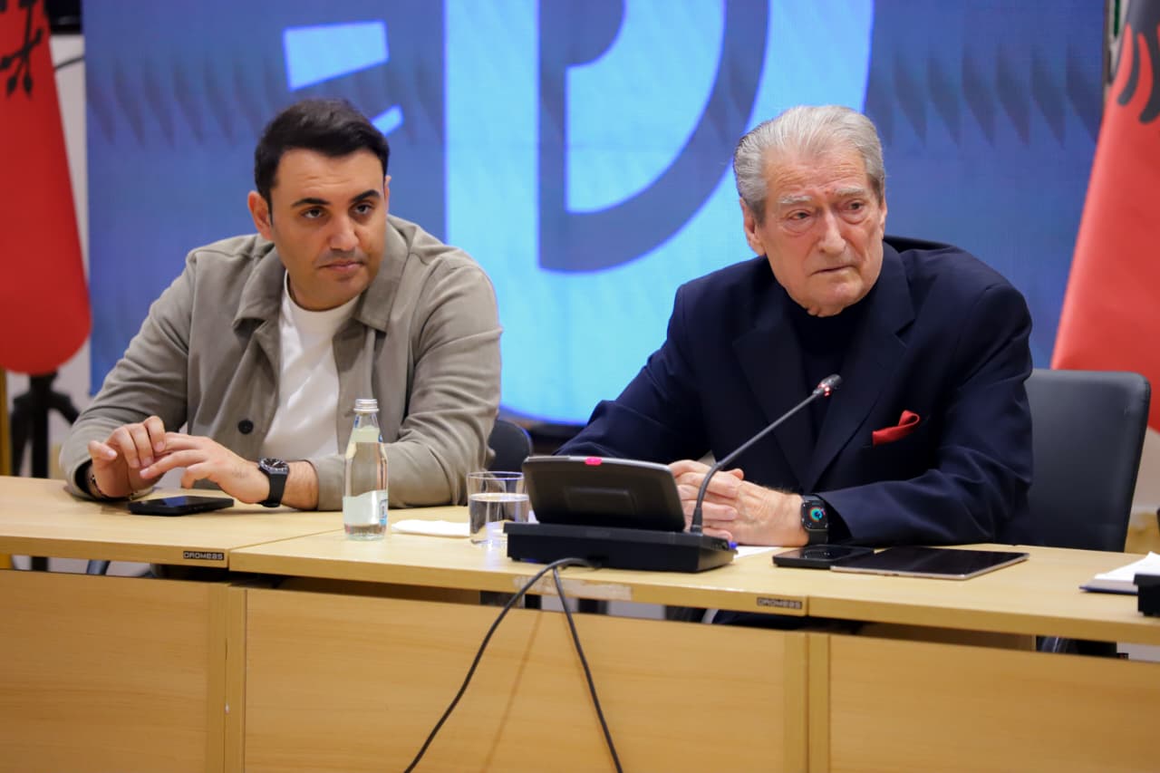 “Ka qeveritarë që kanë porositur vrasje”/ Berisha: Sot rilindas do të thotë kriminel, rreshtohen në mënyrë të turpshme pas vendimeve të Ramës