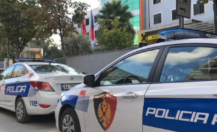 Tre ditë nuk kishte kontaktuar me familjarët, gjendet e pajetë e moshuara në Korçë, dyshohet se…