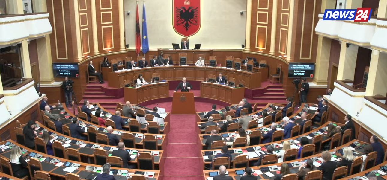 “Themelore për integrimin, heqje e imuniteti dhe dërgimi i Lubisë në qeli”, Berisha: Arkitekte e kopshtit privat të kryeministrit, Linda Rama të dërgohet në SPAK!