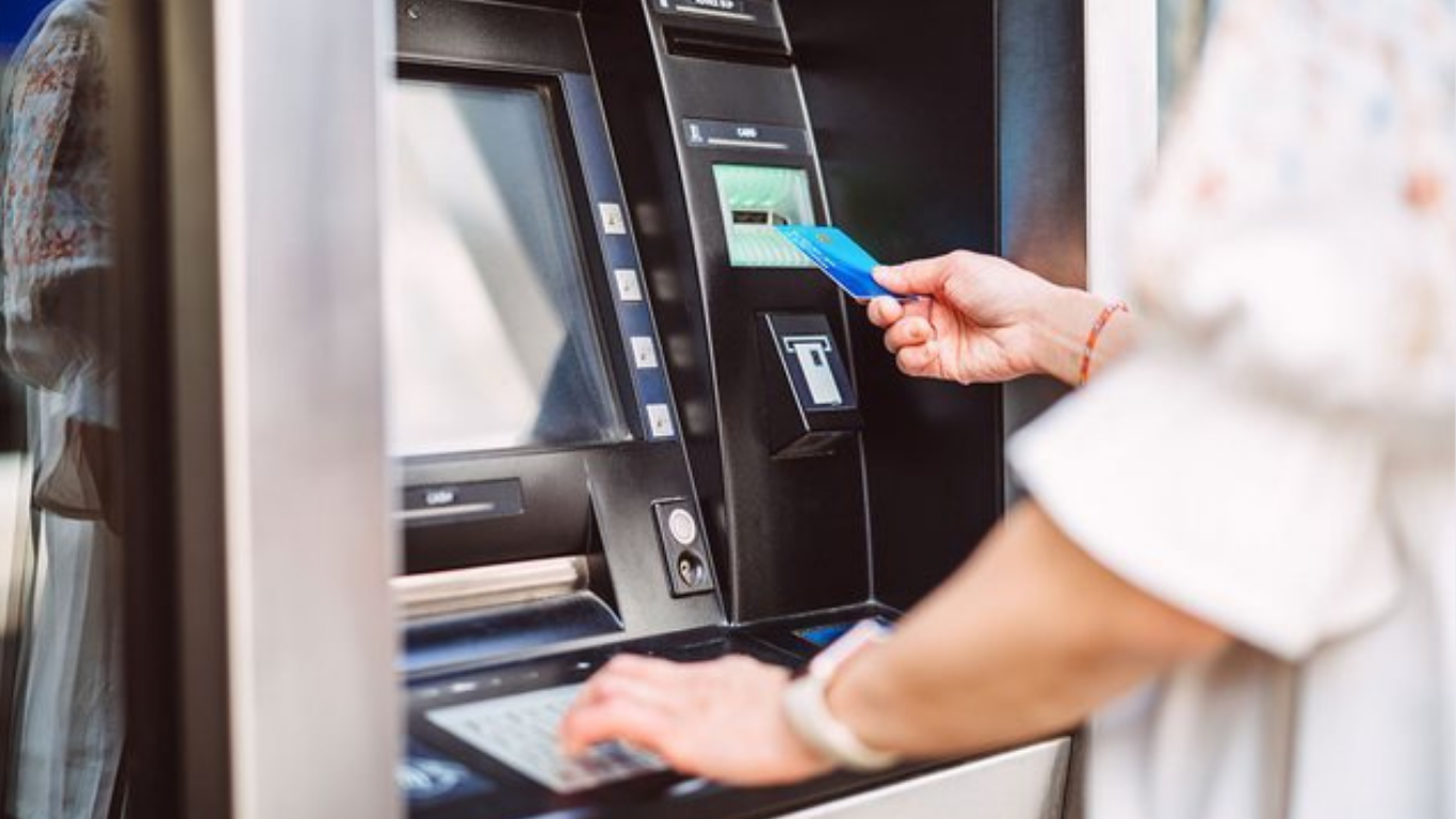 Mos printoni faturë pas tërheqjes në bankomat, ja çfarë paralajmërojnë ekspertët