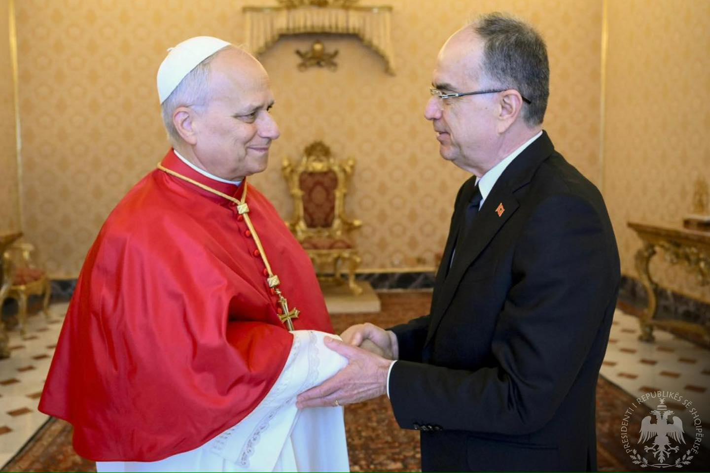begaj papa Leo