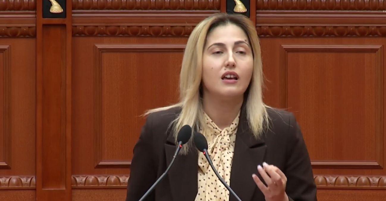 ina-zhupaa-kuvend.jpg