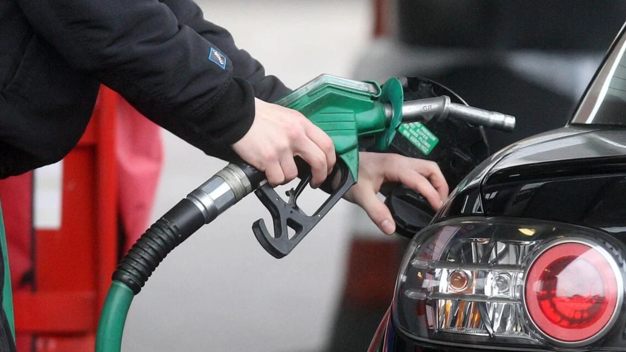 Bordi i Transparencës ndryshon çmimet e karburanteve, ulet nafta dhe benzina