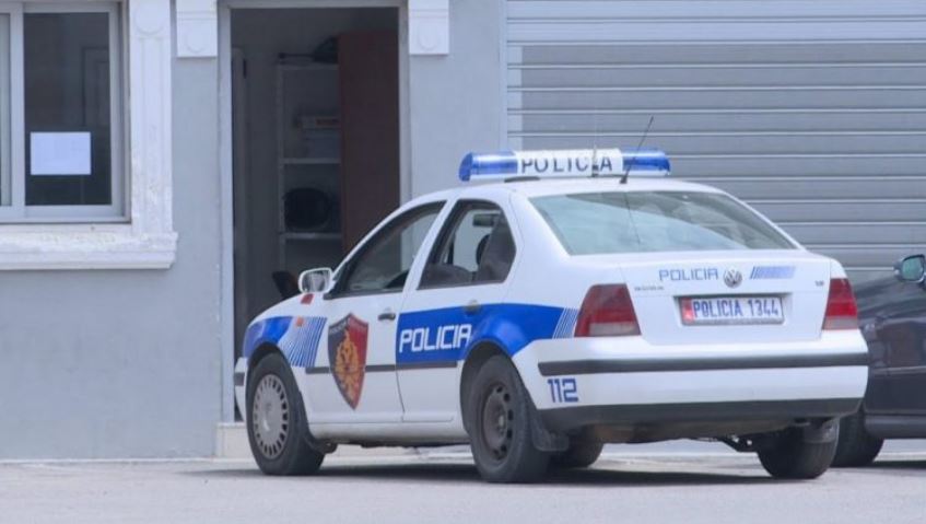 policia e tiranes