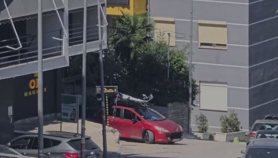 Lënda plasëse ishte fshehur te motori i kondicionerit të marketit, pamjet nga vendi i ngjarjes ku ndodhi shpërthimi me tritol 10 tritoli ne kinostudio