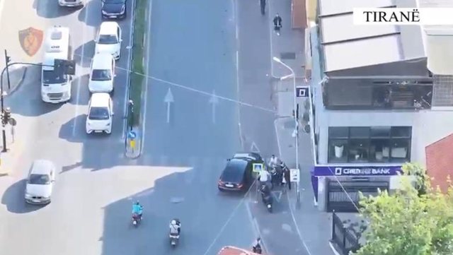 Shisnin armë zjarri, arrestohen 4 persona në kryeqytet, shpallen në kërkim dy të tjerë (EMRAT)