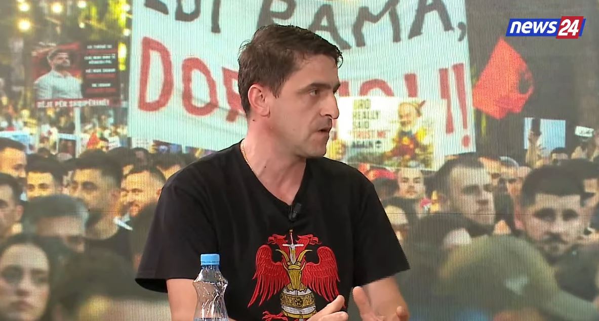 U kthye nga SHBA për t’iu bashkuar protestës masive të Tiranës, Dervishi: Ky është sinjali që shqiptarët duan që vendi të ndryshojë!
