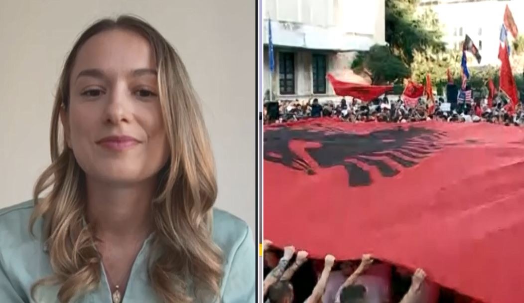 “Revolucioni më i bukur në botë”, aktivistja nga Irlanda: Gjysma jonë janë tashmë në Tiranë! Nëse situata vijon e njëjtë, do t’ju bashkohemi të gjithë 3 Capture 125