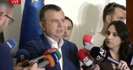 26 ditë revoltë për dorëheqjen e Ramës/ PD kërkoi mocion me debat, Balla: Nuk e njohim partinë e Berishën si përfaqësues të protestës 14 Capture 149