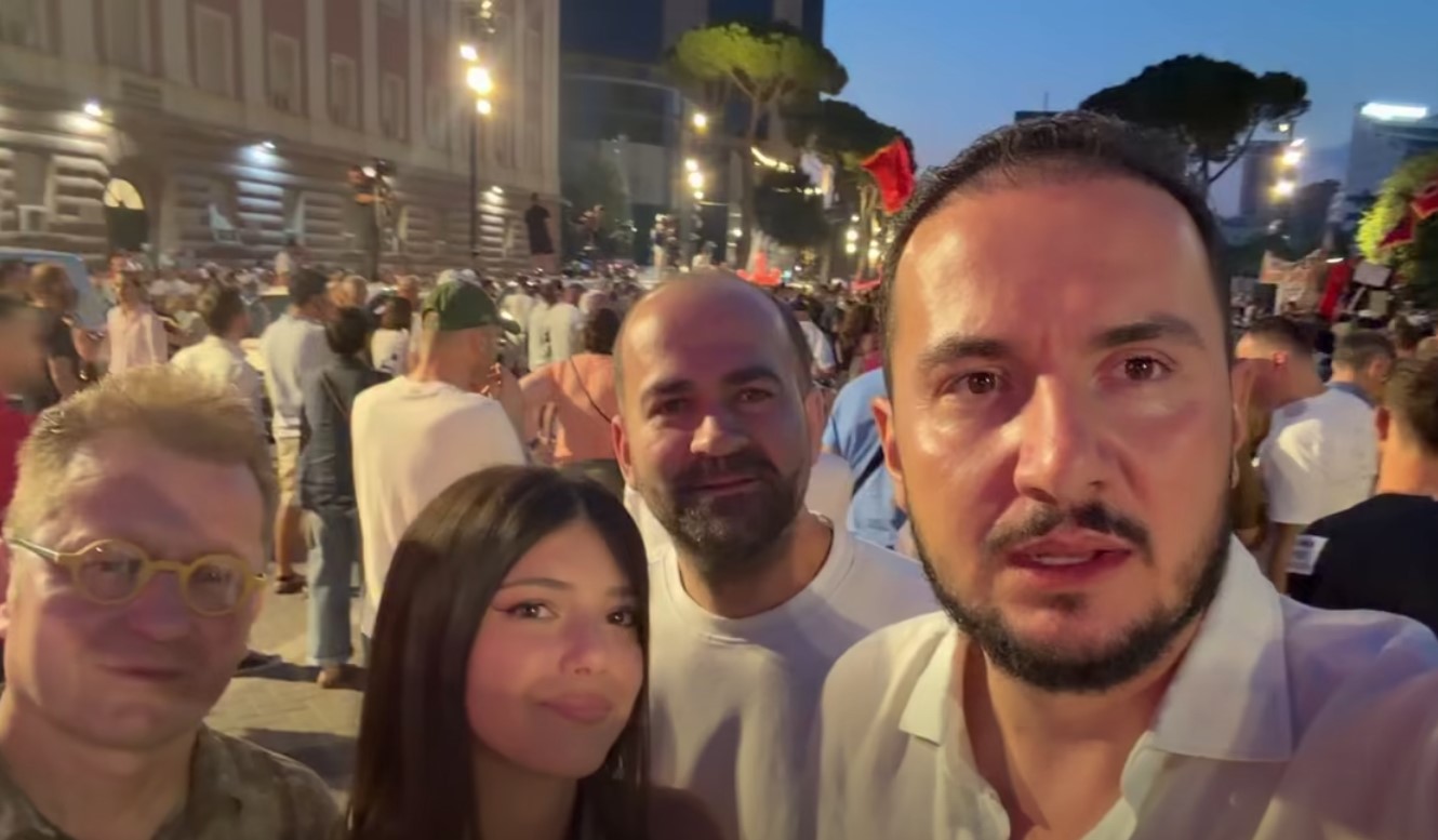 “Protestë e jashtëzakonshme”, Salianji nga revolta e qytetarëve: Frika është shembur dhe shoqëria u zgjua. Asnjë makineri pushteti nuk mund ta ndalë ndryshimin! 8 Salianji ne protesten e qytetareve