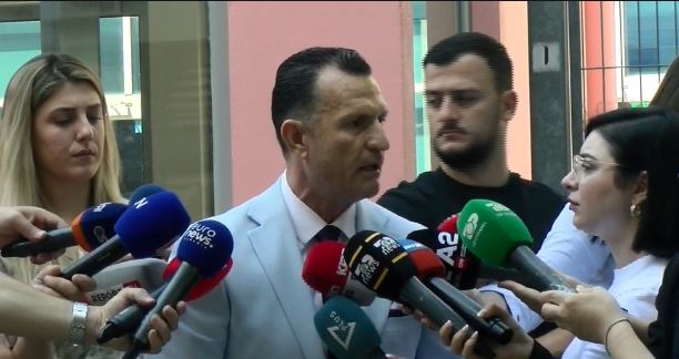 Meta me tone të ashpra në seancë/ Cakrani: Kanë kaluar 20 muaj e 2 ditë nga arrestimi, ai mendon se Shatku është komplotist, përmendet 327 herë në dosje