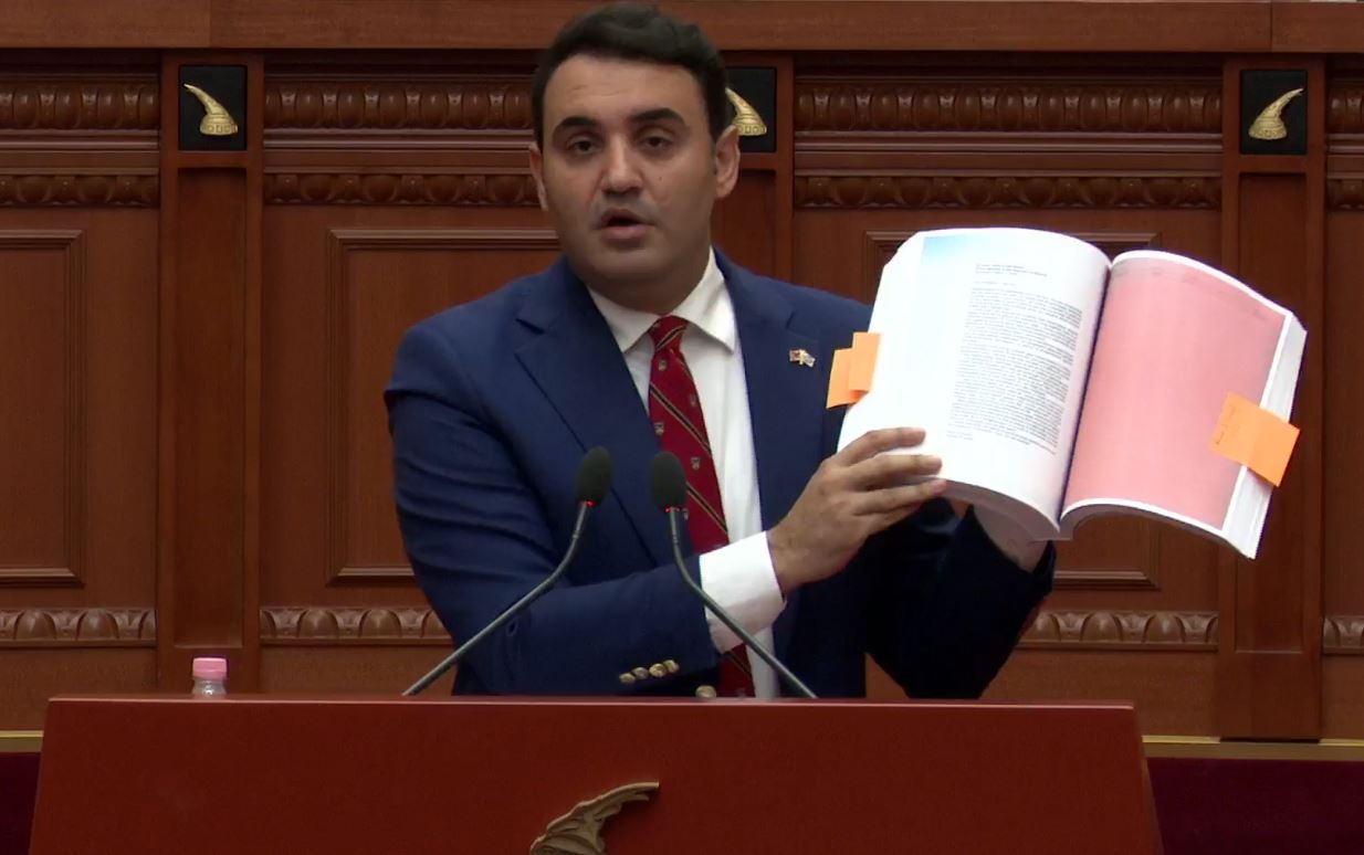 “Albanian Files”, libër i Ramës dhe njerëzve të mi!”, Këlliçi nga Kuvendi: Të ngrihet komision hetimor për projektet e arkitektëve të huaj në Shqipëri 9 kellici 2 1