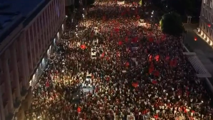 Shqiptarët në revoltë/ Sot protesta e 31, qytetarët kërkojnë dorëheqjen e panegociueshme të Edi Ramës! 11 kryeministria e rrethuar2 1