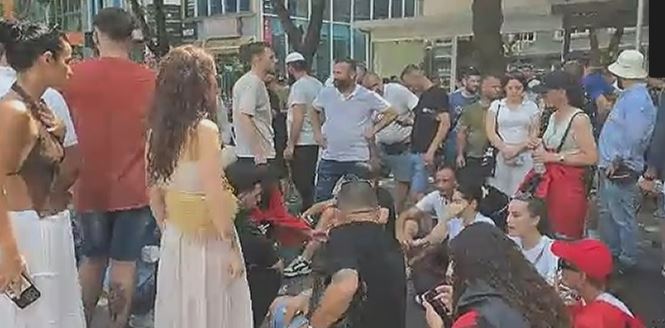 protesta 2 4