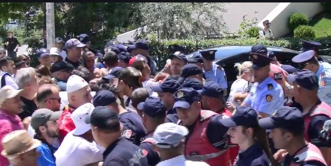 protesta tension