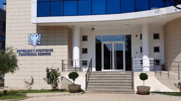 EMRI/ Premtonte programe studimi jashtë shtetit, zbulohet skema e mashtrimit, prokuroria e Shkodrës dërgon në gjyq një person 7 shkoder