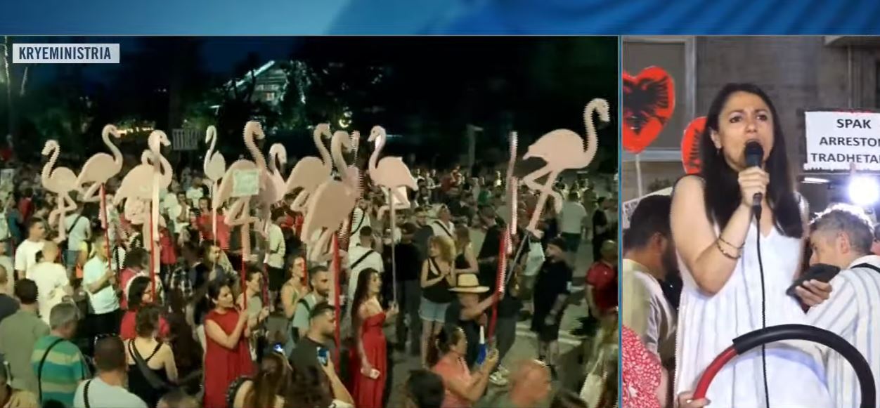 “Për 29 ditë ju i shqyet vellon e hipokrizisë Ramës, u mor me propagandë 13 vite”/ Shqiptarja, kryetare bashkie në Itali i bashkohet protestës kundër Ramës: Mendoi se do përçaheni, e ka shumë gabim! 8 ssssssssssssssssss