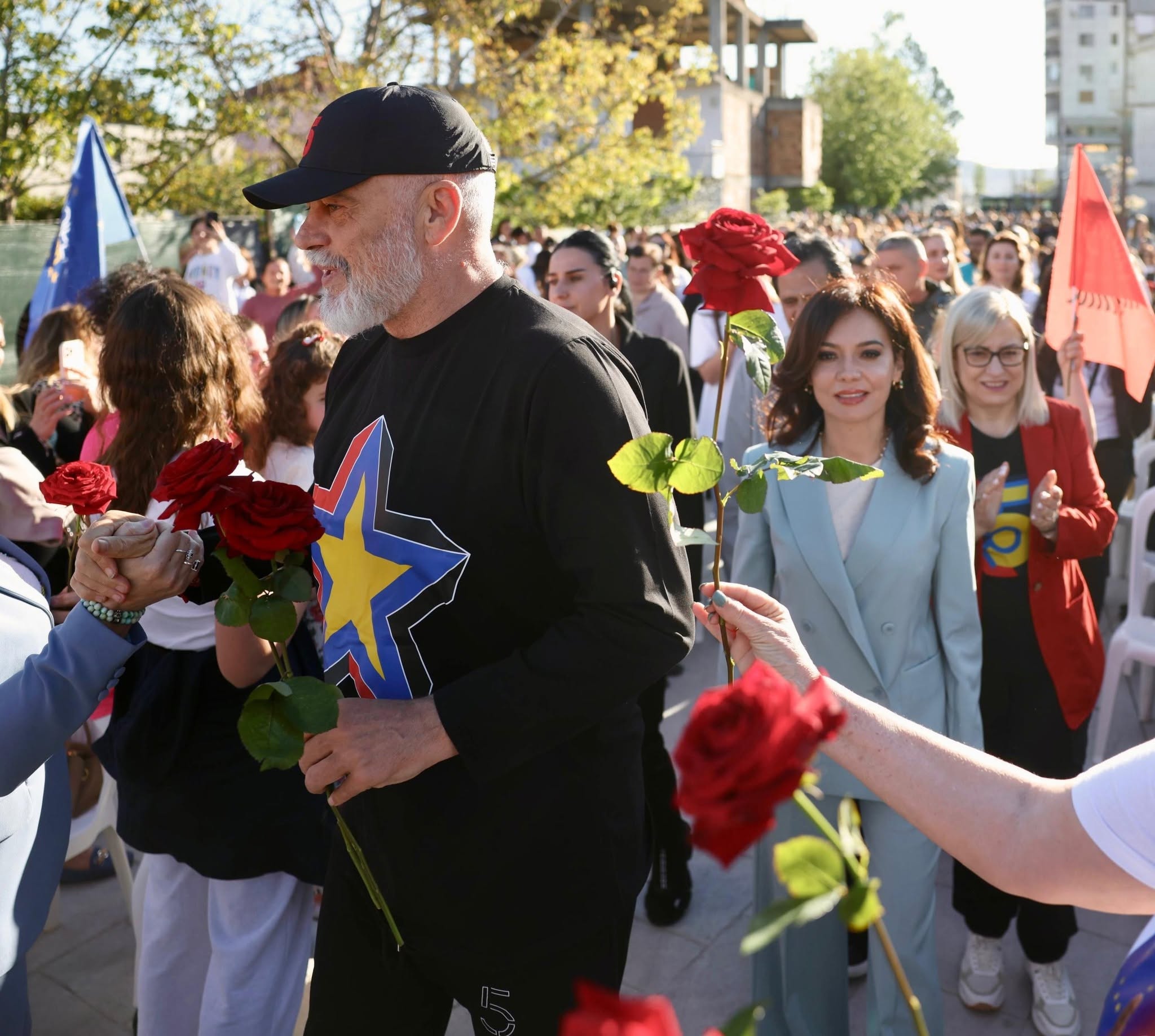 Protestat ndezin përplasjet brenda Partisë Socialiste, BIRN: Reagimi i Edi Ramës ndaj protestuesve shkakton pakënaqësi edhe në radhët e socialistëve 6 505691928 1271786280980470 5855986568948535913 n