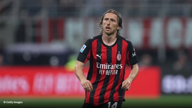 Tani është zyrtare, Luka Modric rinovon kontratën me Milanin deri në vitin 2027 9 800 0 498861e63dd4589523858b20fa349276