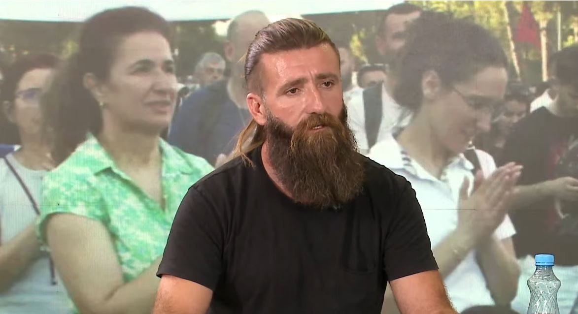 “Protesta mbështetet nga 80% e shqiptarëve, pjesa tjetër janë patronazhistë”/ Çfarë ndodhi dje para Parlamentit? Shkëlzen Bushi: Këta duan gjak! Nëse dikush flijohet…
