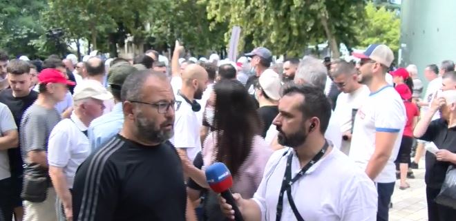PROTESTUESI 1