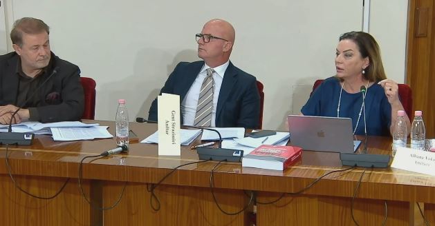 “A e keni hetuar sistemin e patronazhimit? Balluku shantazhe në Fier!”/ Vokshi pyet kreun e SPAK, përplaset me Gjiknurin: S’ma heq dot fjalën! 9 VOKSHI 1