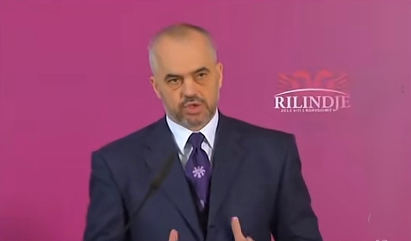 “Shqiptarët të tradhtuar dhe braktisur nga qeveria”/ Çfarë deklaronte Rama në 2013, protestuesit sot denoncojnë të njëjtën situatë (VIDEO) 15 bc76d413 2fb7 4bda 945c 9389acd6c3b6